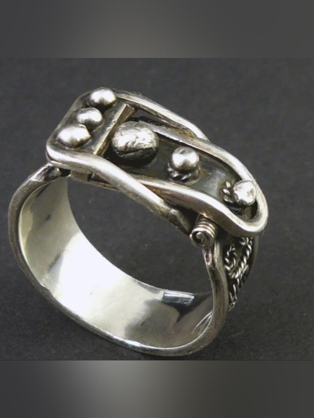 Vintage Silver Artisan Belt-Style Ring Egyptian